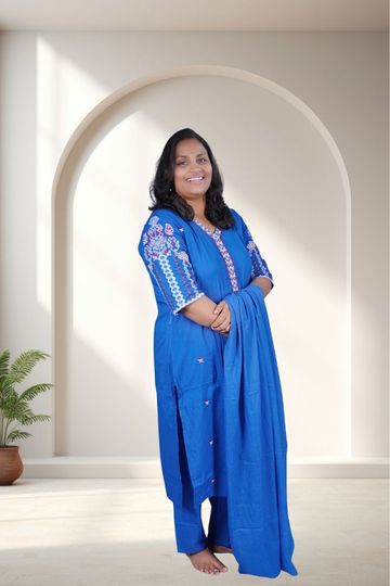 VIBRANT ROYAL COMFORT IN BLUE