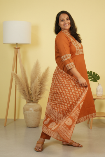 EFFORTLESS GRACE BROWN MUL COTTON BANDHANI SUIT SET