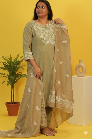 Avocado the pastel green embroidered flex cotton set